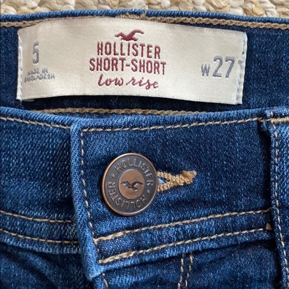 Hollister Low Rise Jean Shorts - Picture 2 of 3
